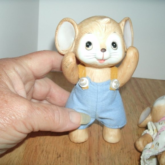 vintage porcelain bisque mice figures - Picture 2 of 3